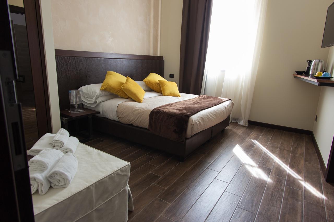 Arena Luxury Rooms เวโรนา ภายนอก รูปภาพ