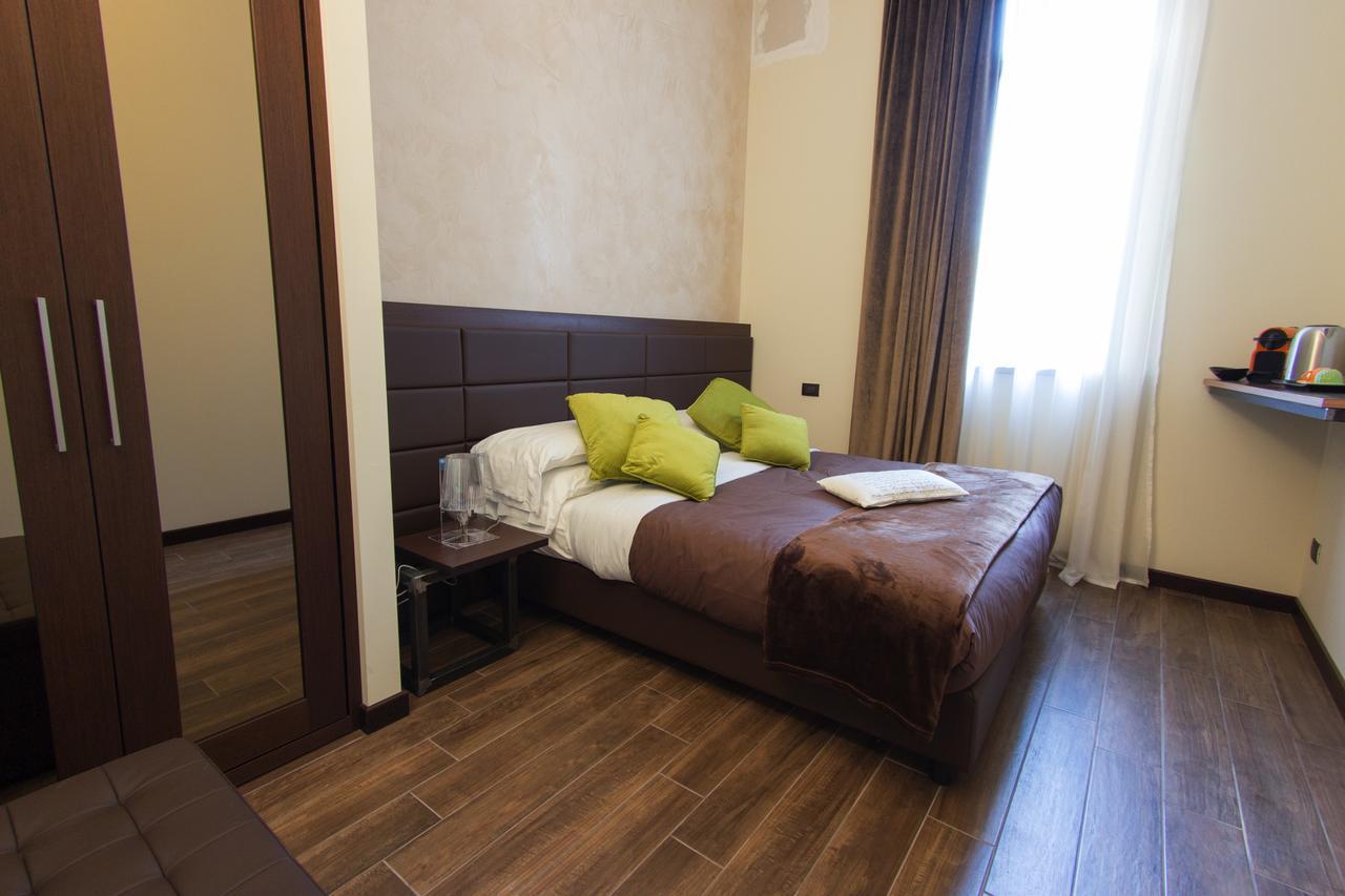 Arena Luxury Rooms เวโรนา ภายนอก รูปภาพ