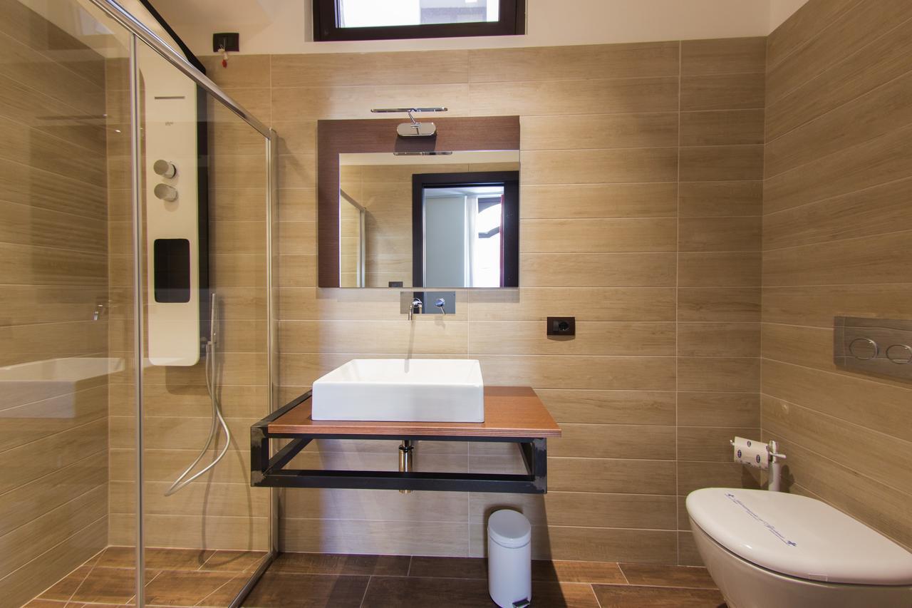 Arena Luxury Rooms เวโรนา ภายนอก รูปภาพ