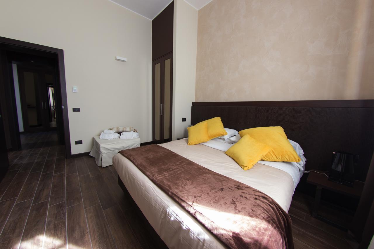Arena Luxury Rooms เวโรนา ภายนอก รูปภาพ